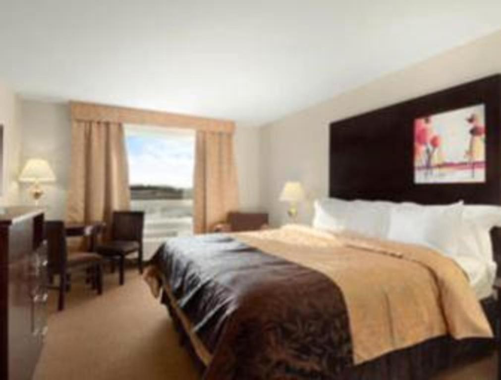 Super 8 By Wyndham Innisfail Zewnętrze zdjęcie