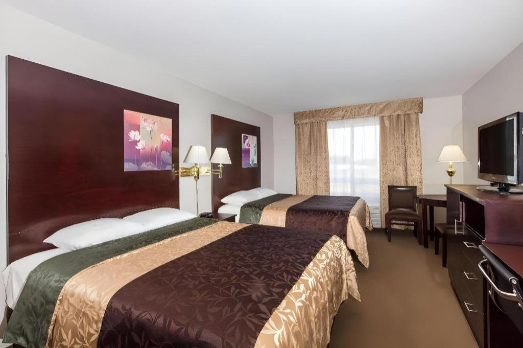 Super 8 By Wyndham Innisfail Zewnętrze zdjęcie