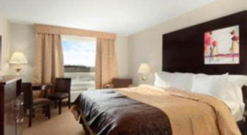 Super 8 By Wyndham Innisfail Zewnętrze zdjęcie